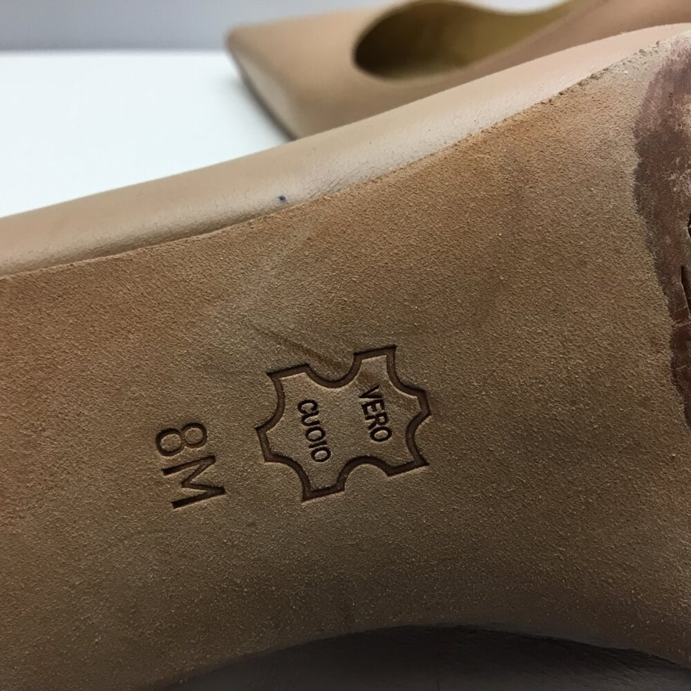 Michael Kors Beige 2.5 Inch Heels Size 8M - Picture 3 of 7